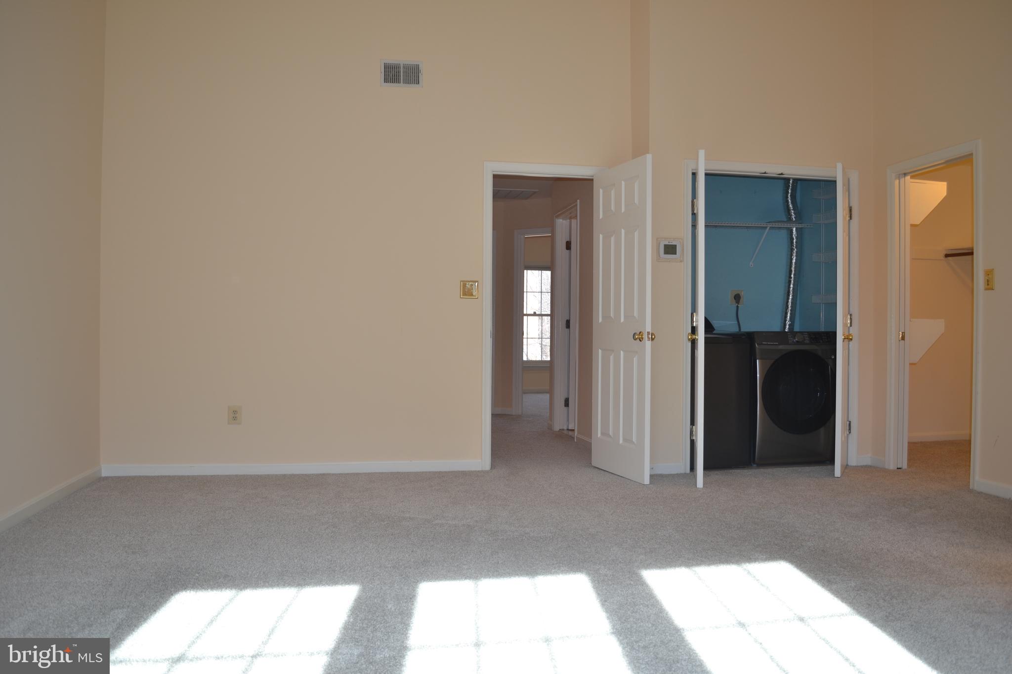 VIRGINIA CENTER - Residential Lease