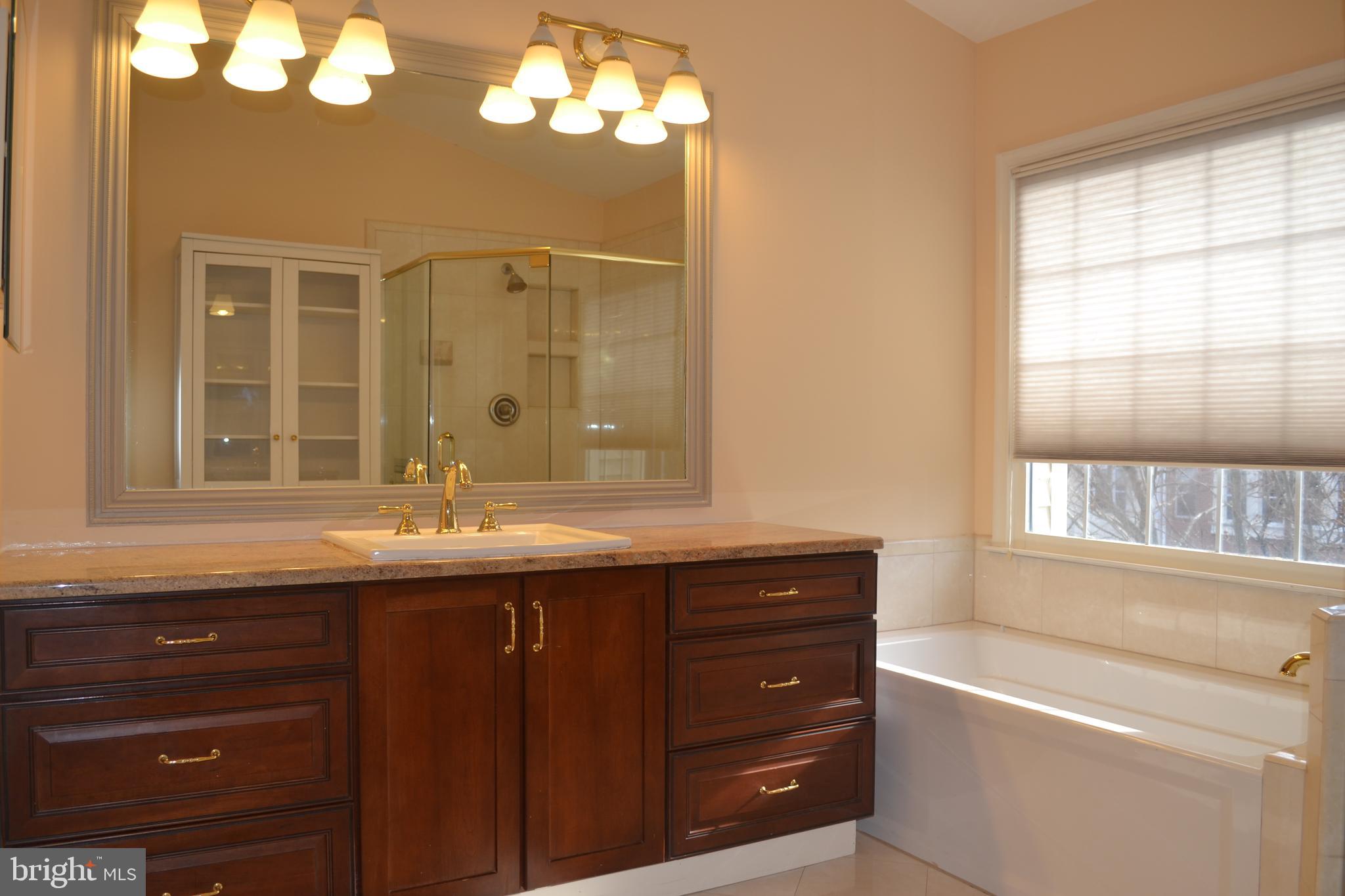 VIRGINIA CENTER - Residential Lease