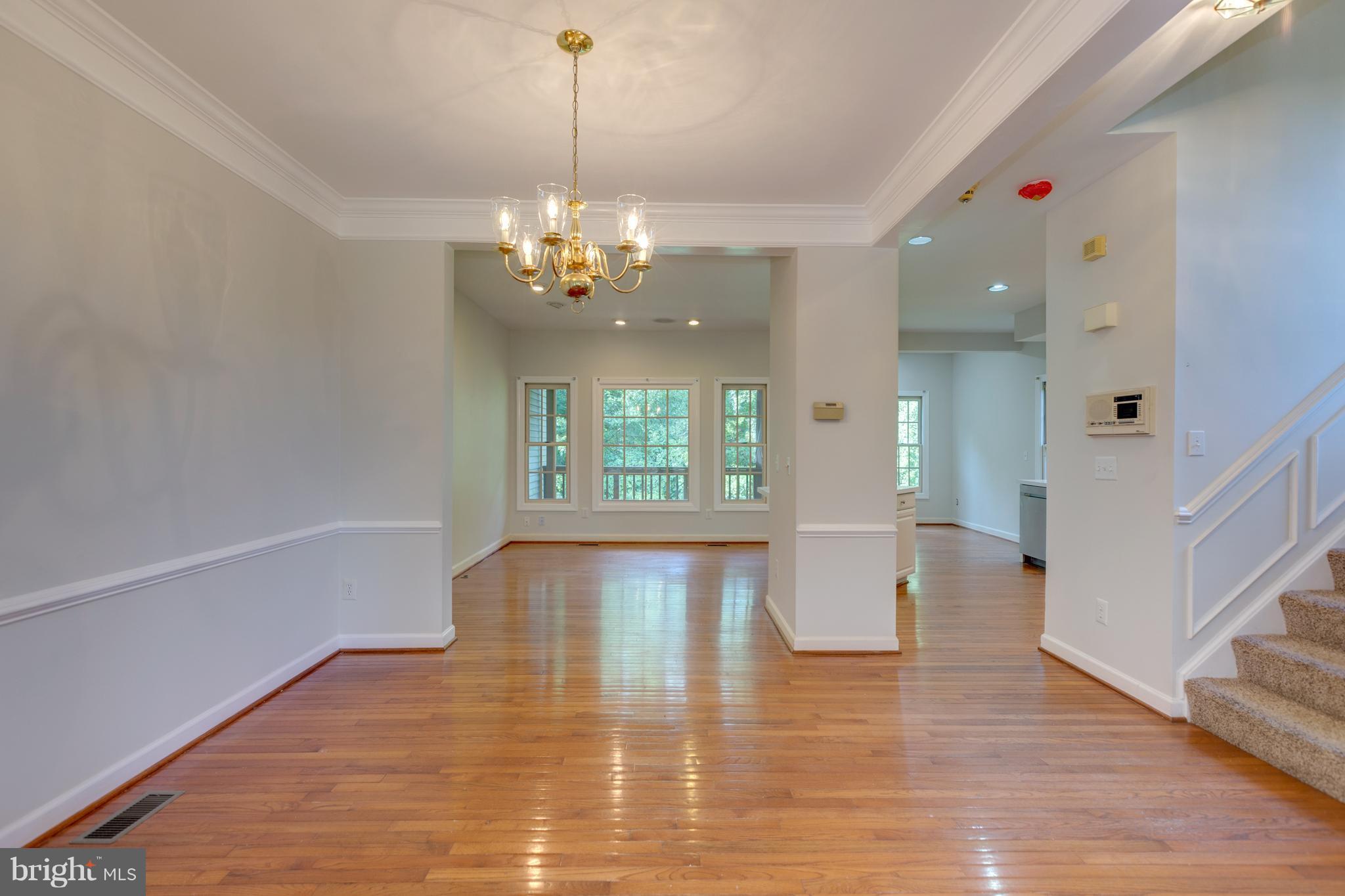 ISLAND CREEK - Residential