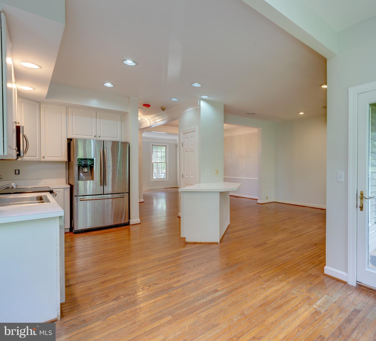 ISLAND CREEK - Residential
