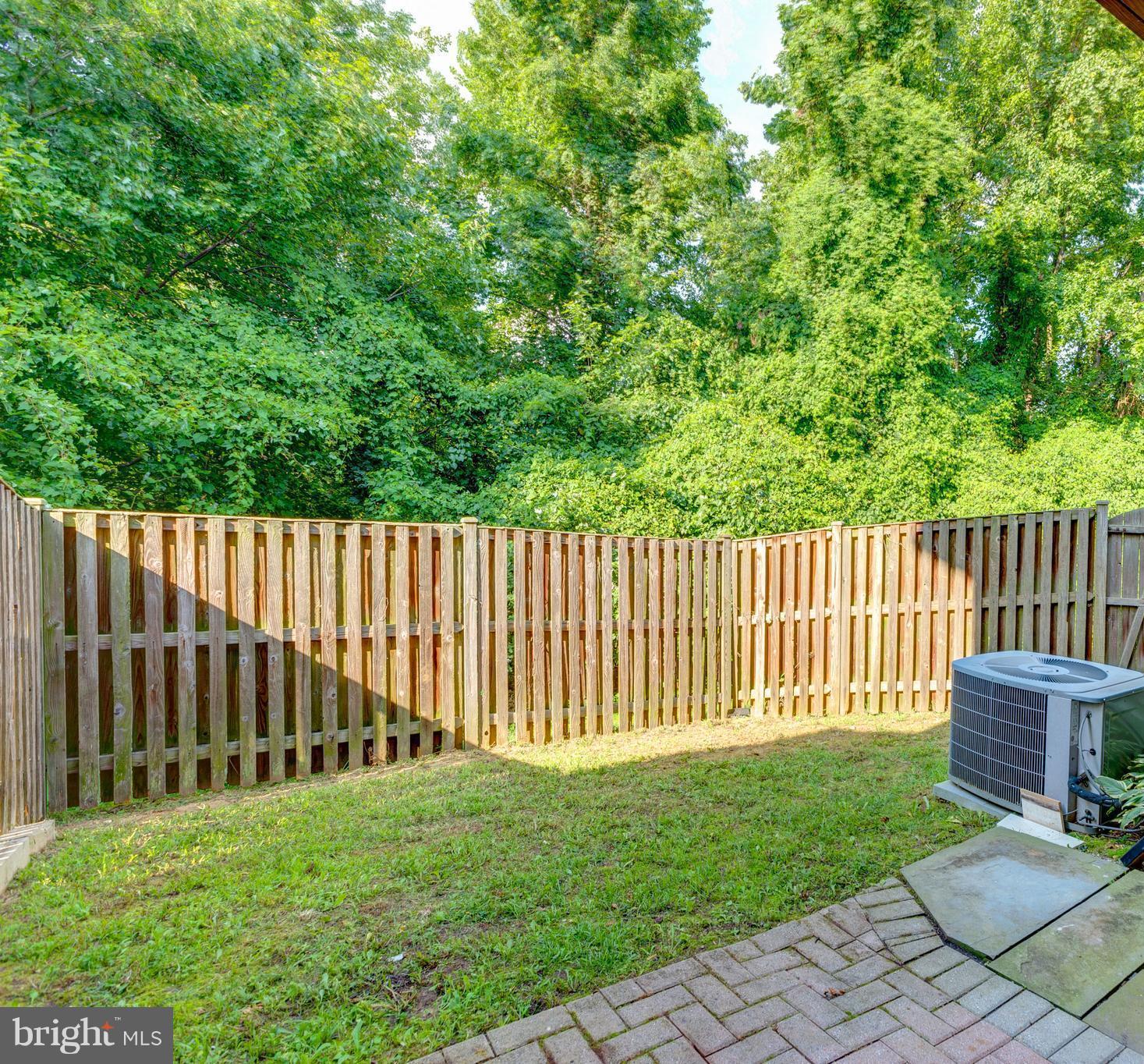 ISLAND CREEK - Residential