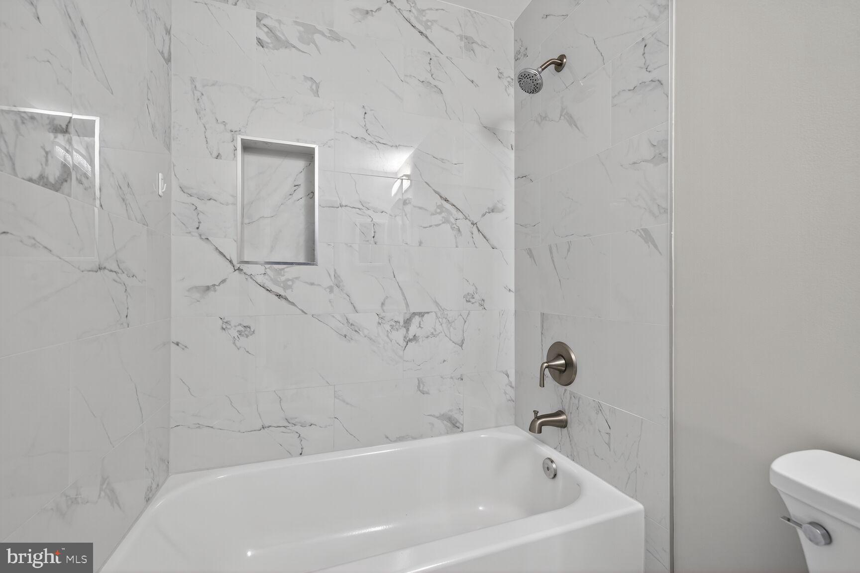 MONARCH RIDGE - Residential