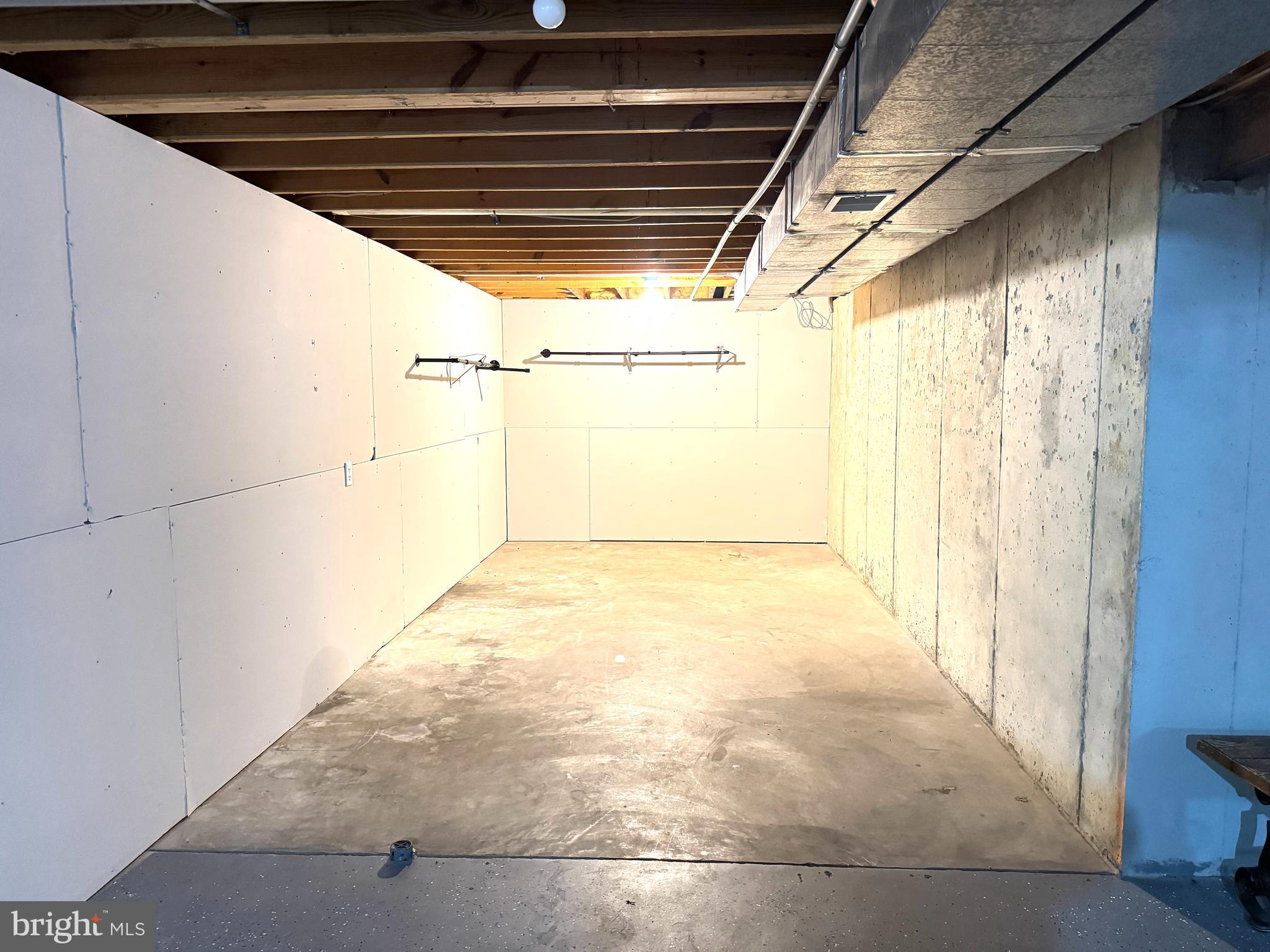 MONARCH RIDGE - Residential