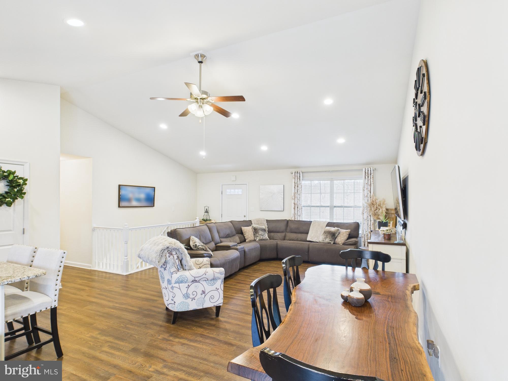 GREAT OAKS RETREAT - Residential