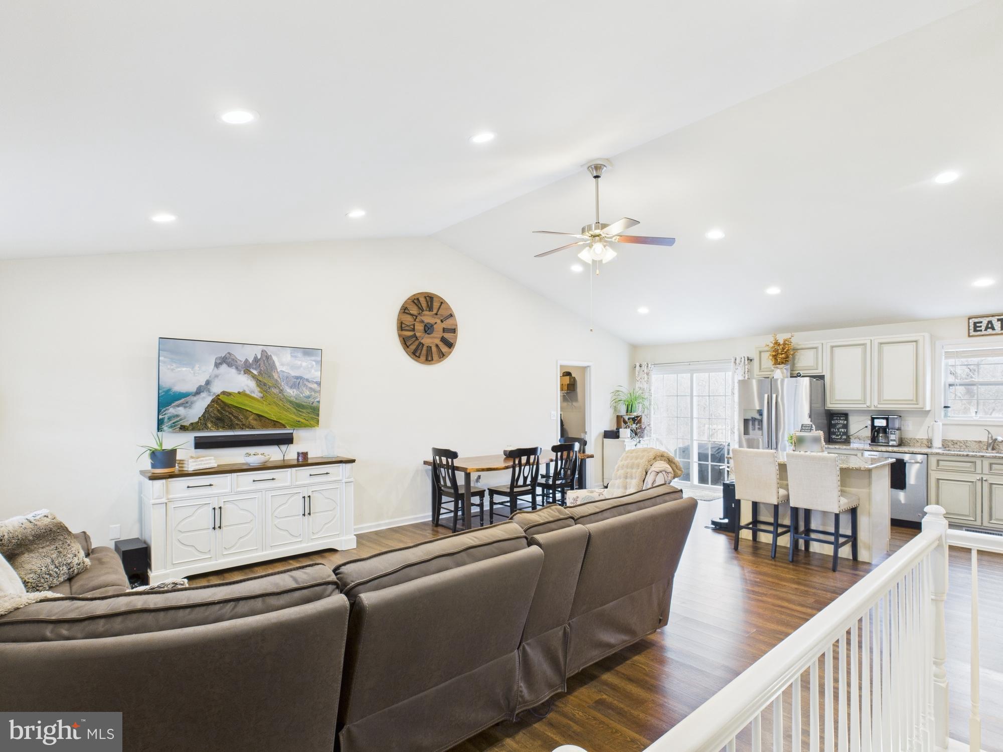 GREAT OAKS RETREAT - Residential