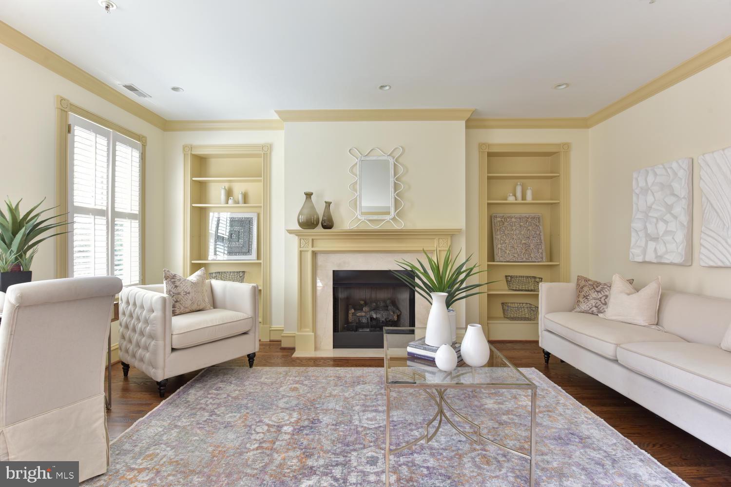 BACKYARD BOATS - Residential