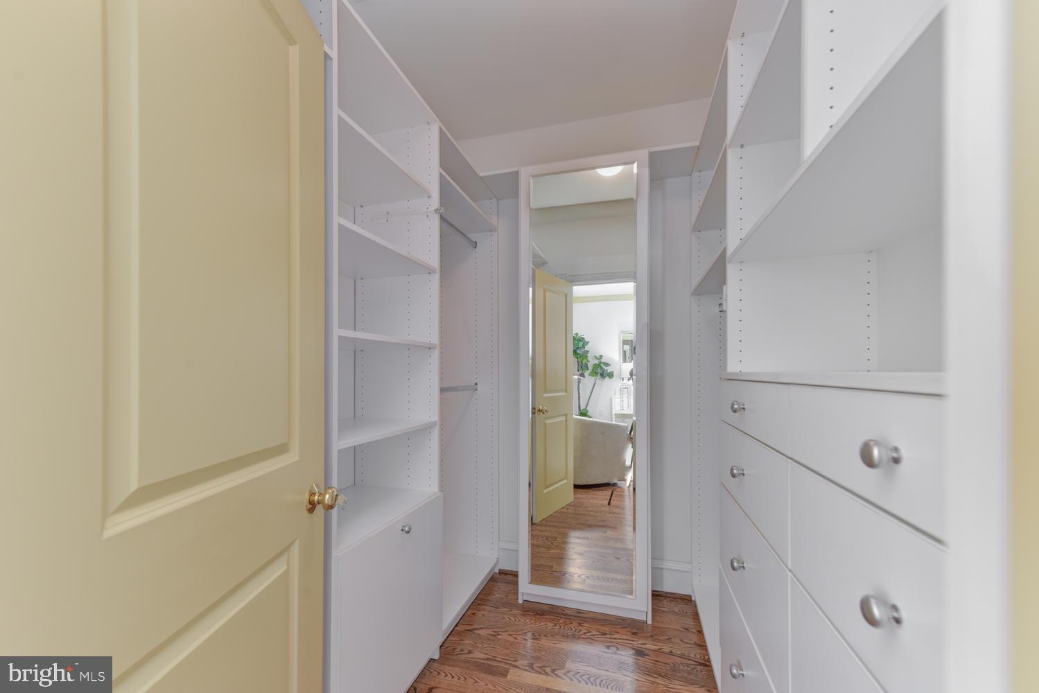 BACKYARD BOATS - Residential