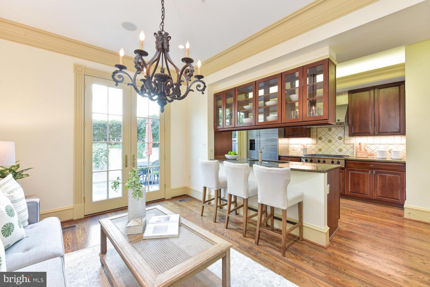 BACKYARD BOATS - Residential