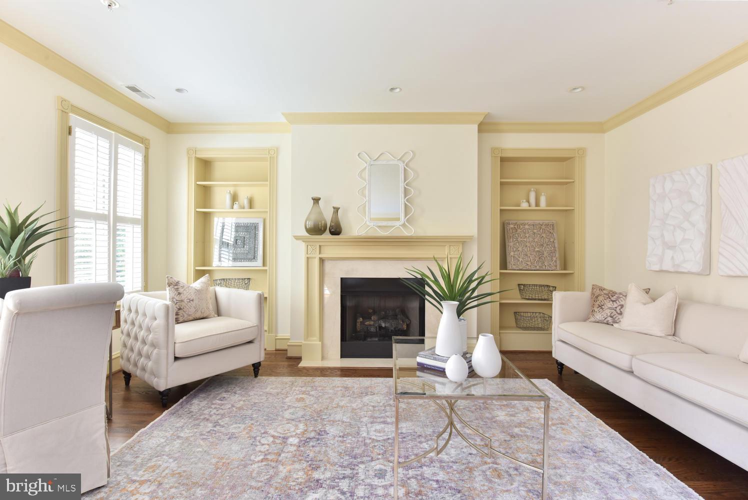 BACKYARD BOATS - Residential