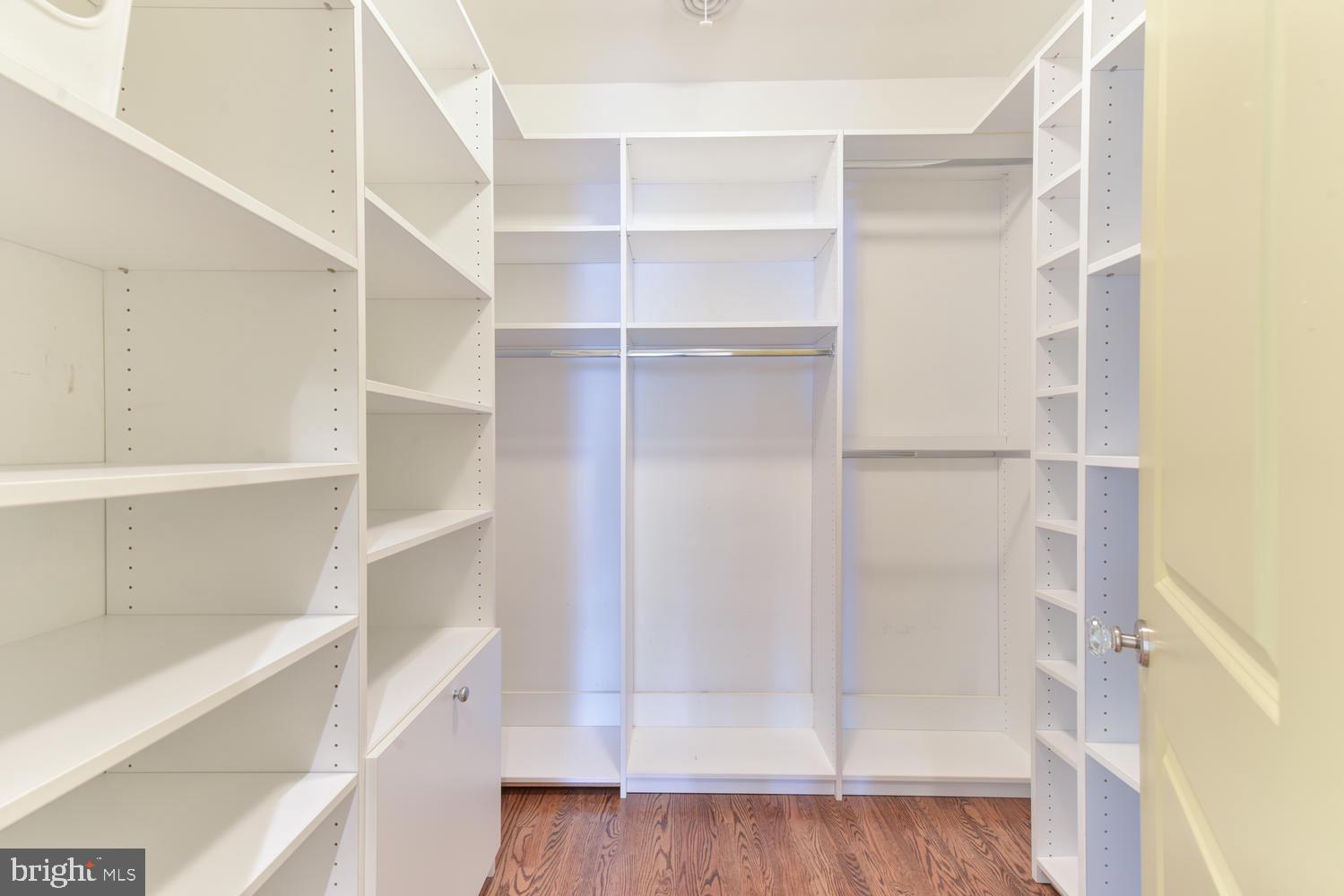 BACKYARD BOATS - Residential