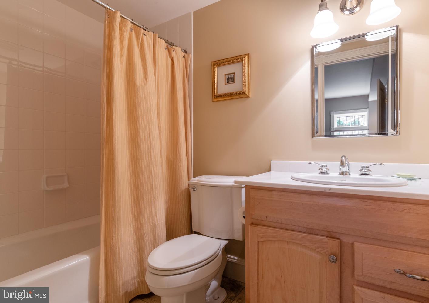 BACKYARD BOATS - Residential