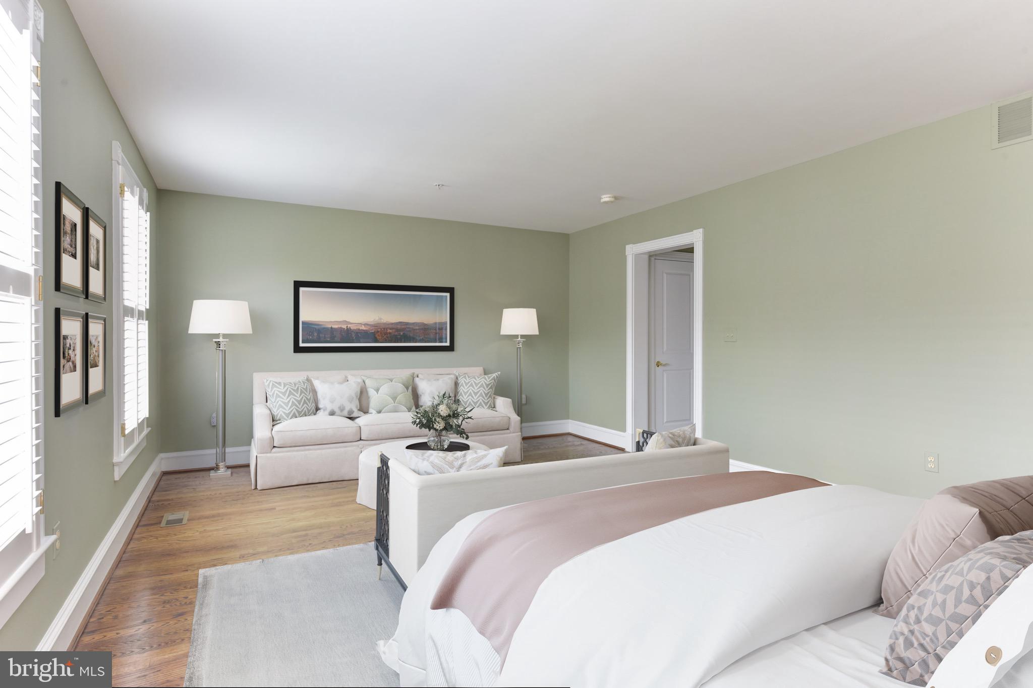 BACKYARD BOATS - Residential