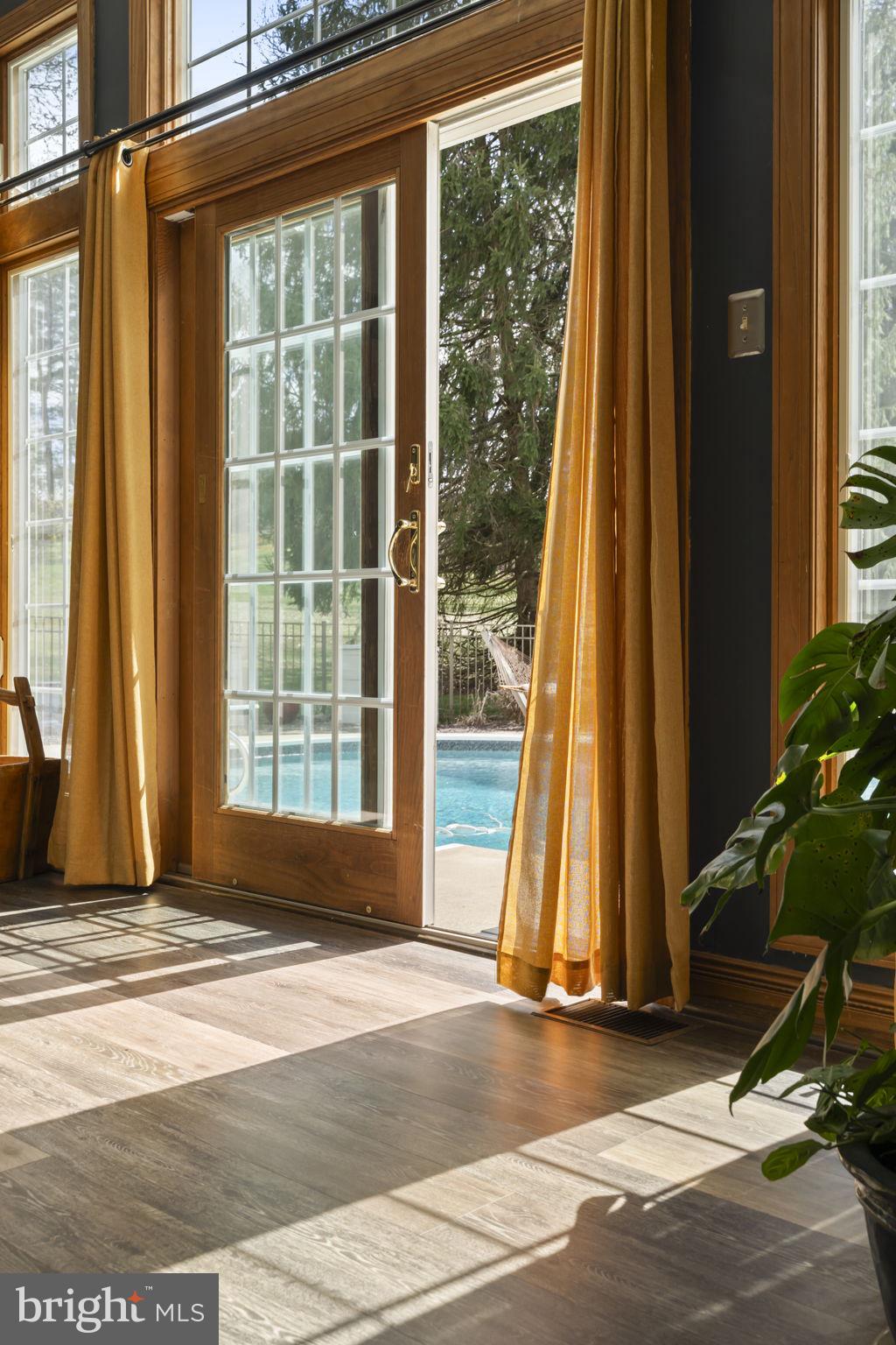 COVENTRYSHIRE - Residential