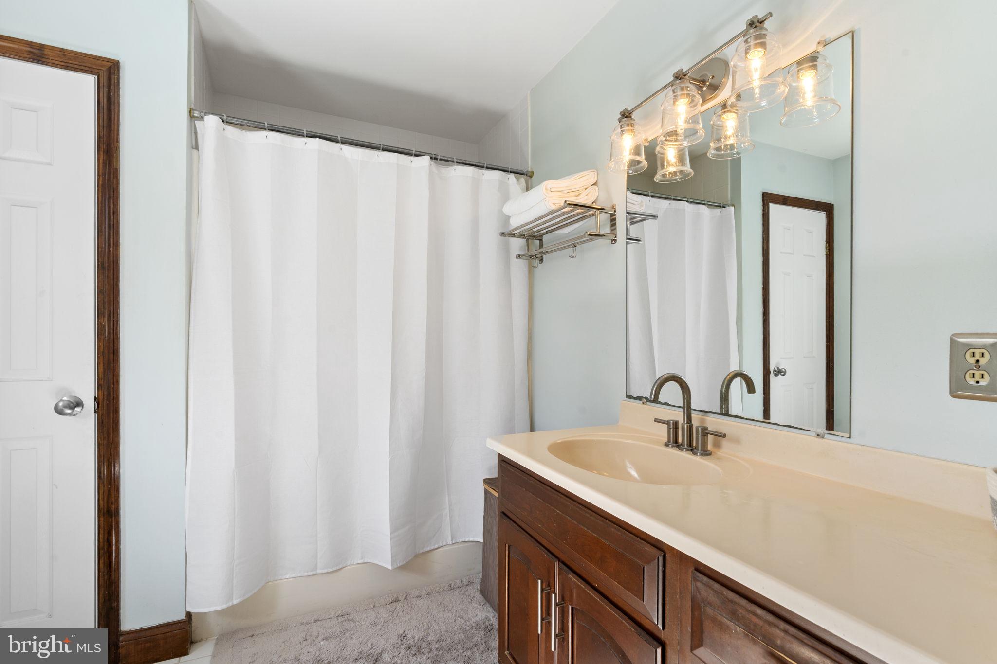 COVENTRYSHIRE - Residential