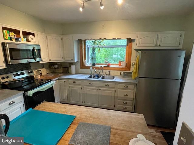ROSEMONT EAST - Residential