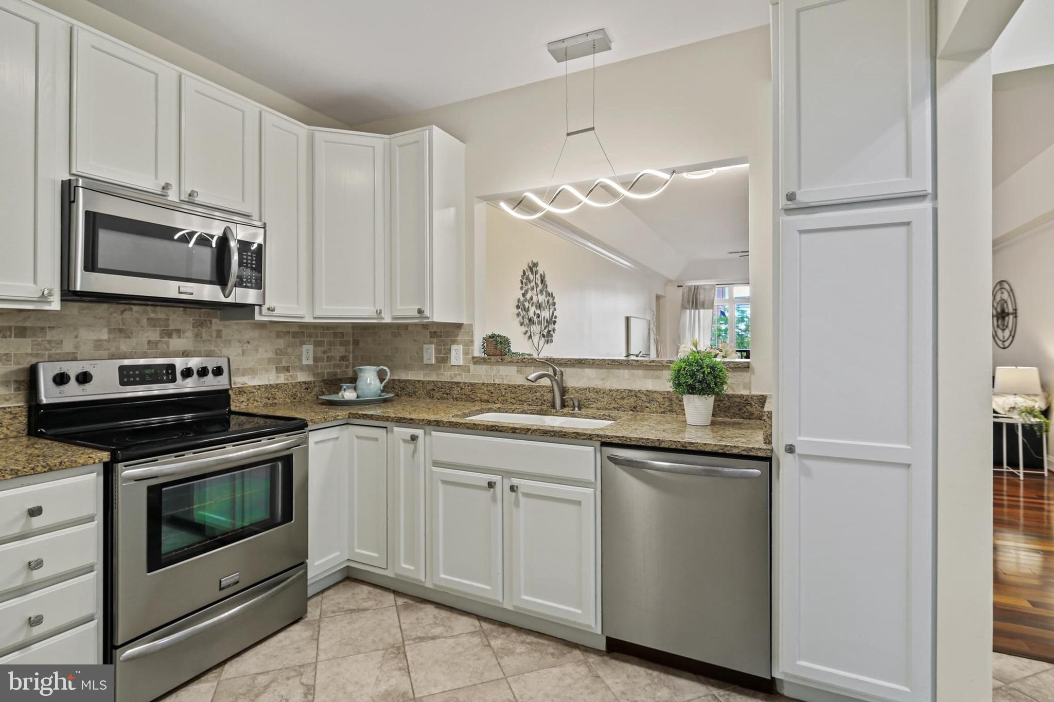 FIELDSTONE - Residential