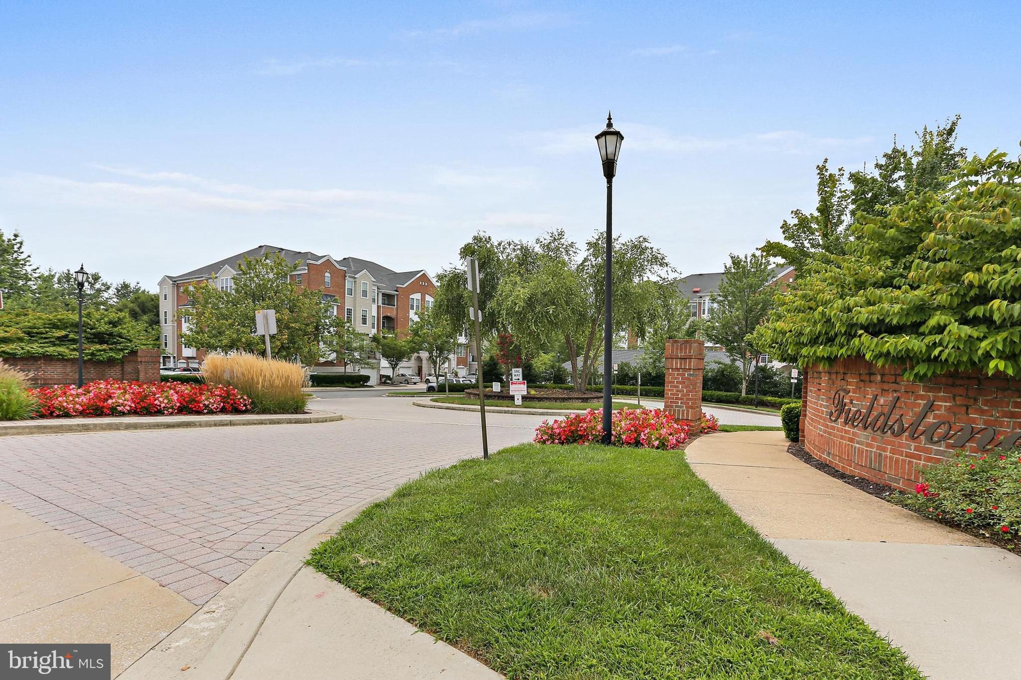 FIELDSTONE - Residential