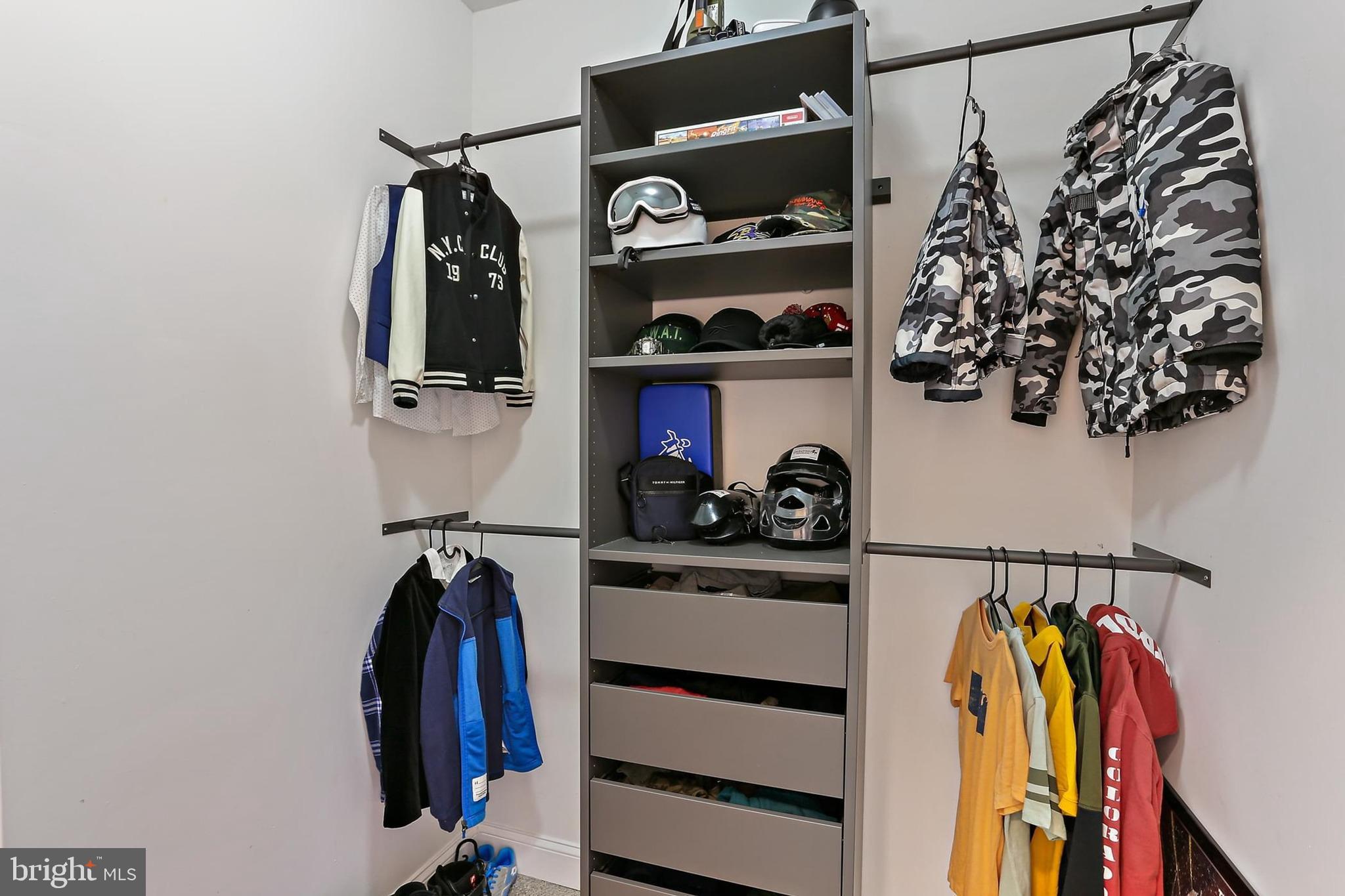 FIELDSTONE - Residential