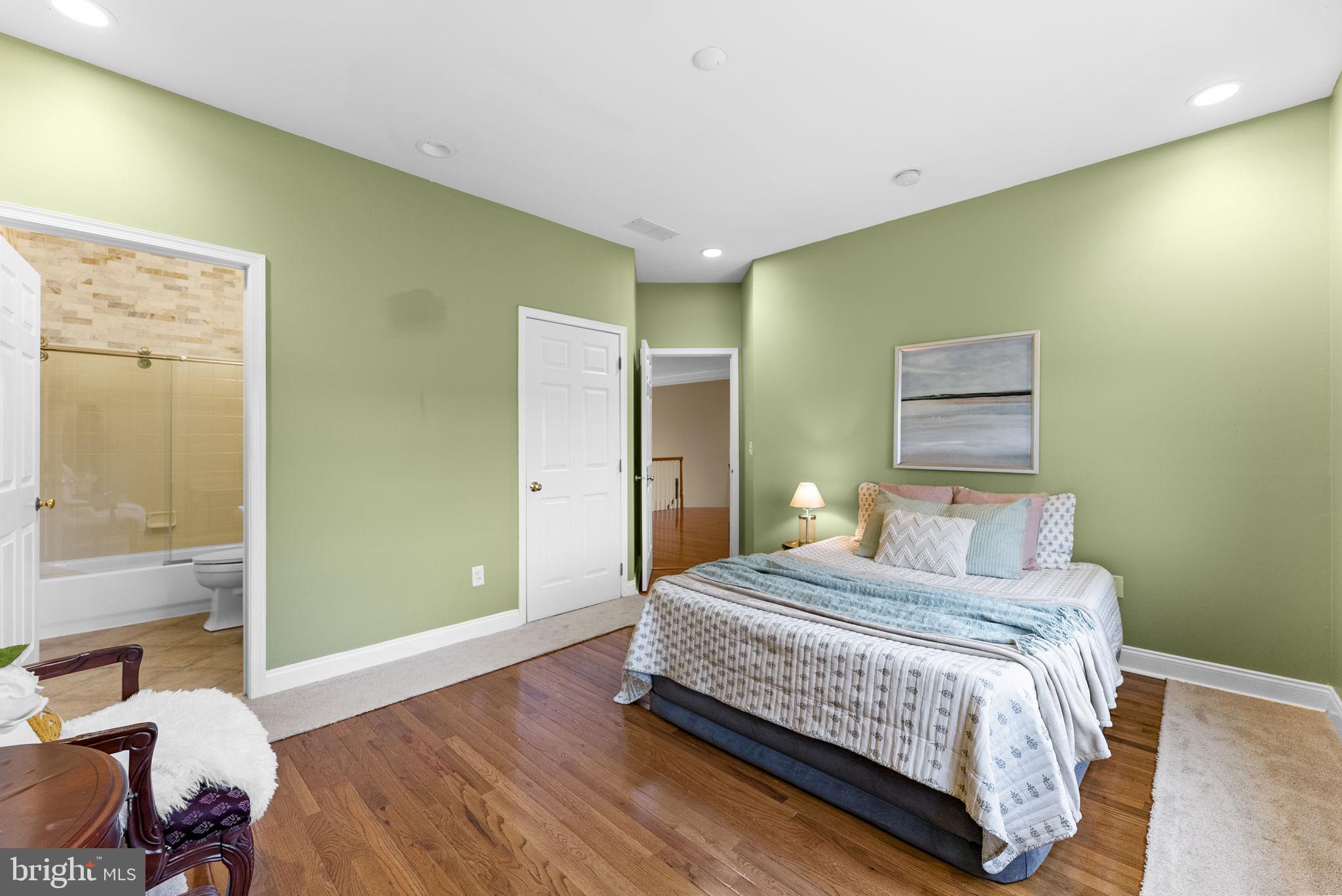 HIGH POINTE AT HOP - Residential