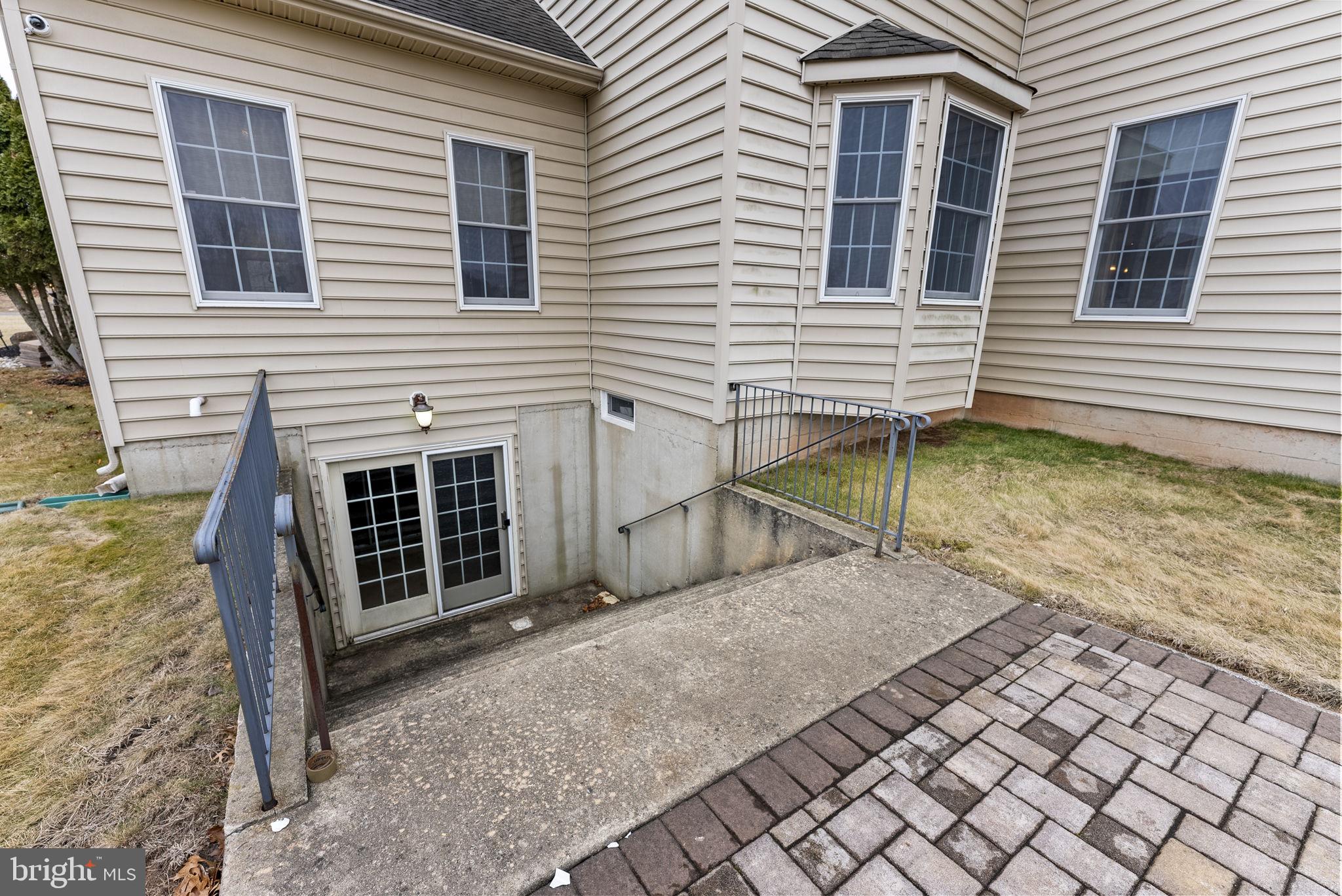 HIGH POINTE AT HOP - Residential