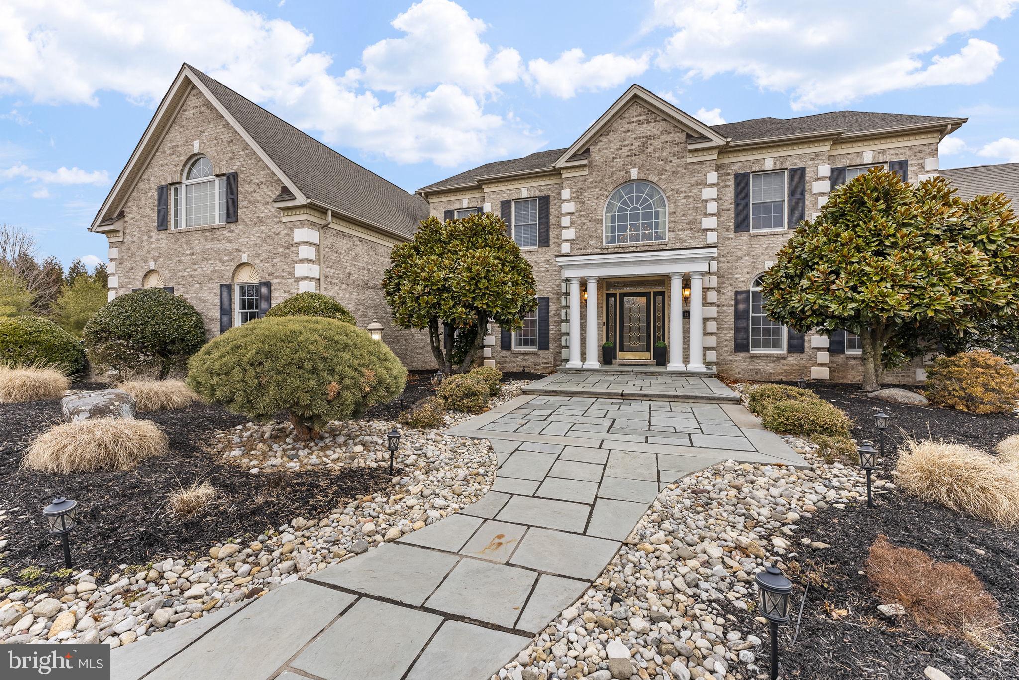 HIGH POINTE AT HOP - Residential