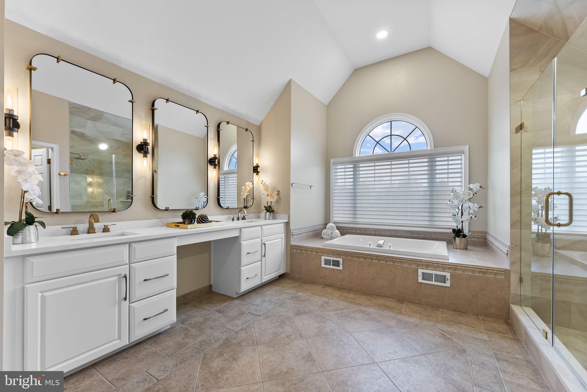 HIGH POINTE AT HOP - Residential