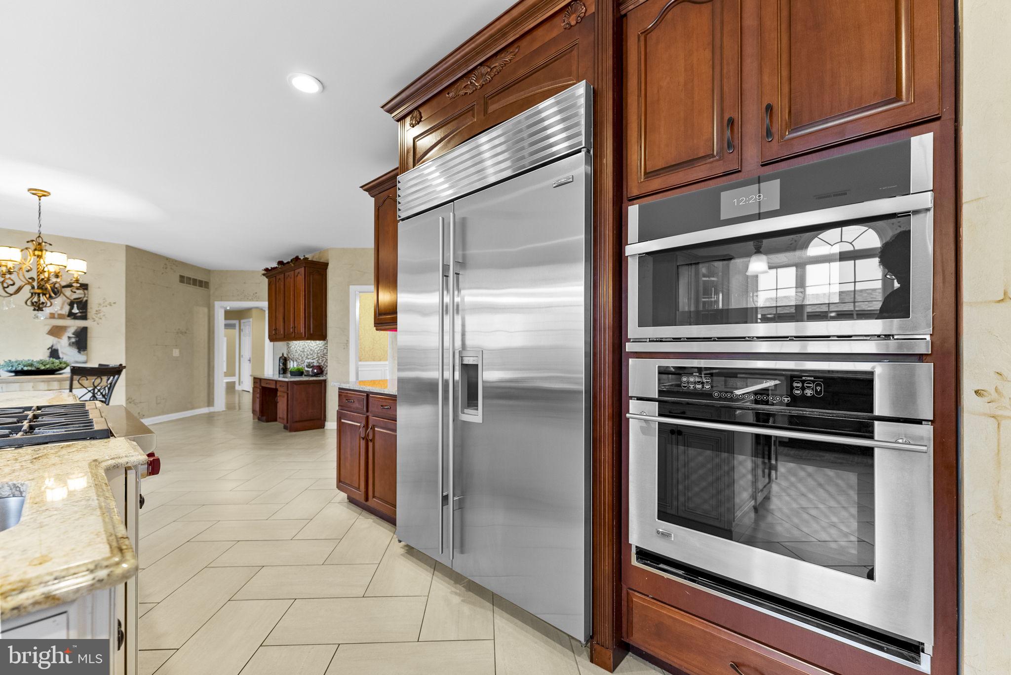 HIGH POINTE AT HOP - Residential