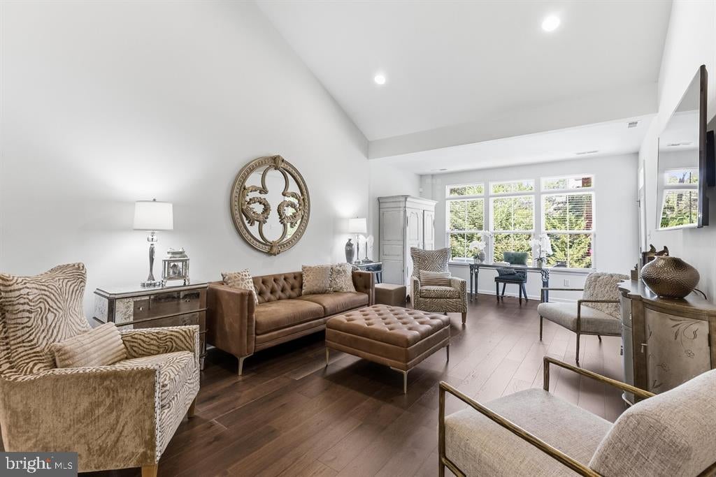 104 BAY BREEZE BOULEVARD