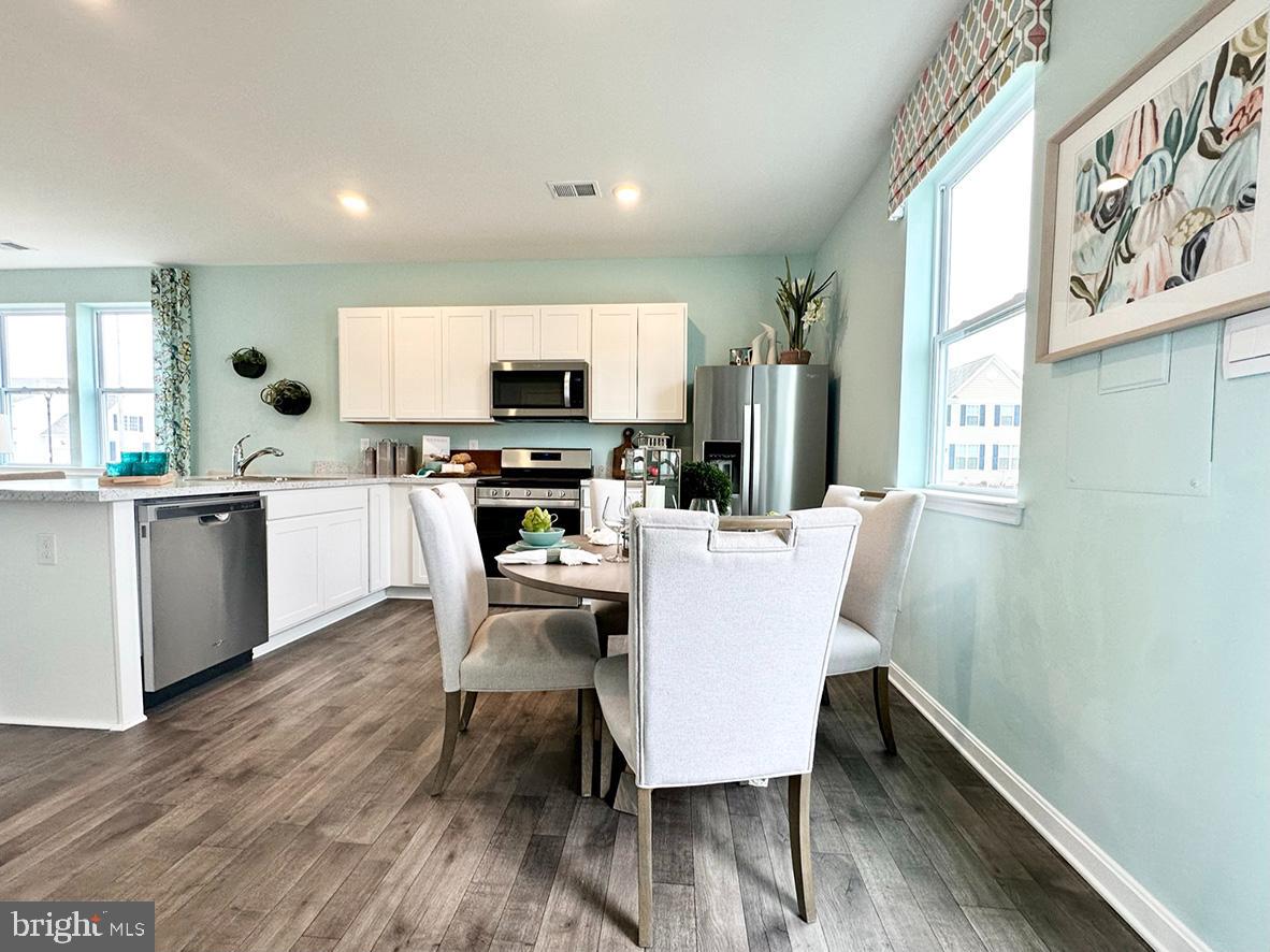 SASSAFRAS MEADOWS - Residential