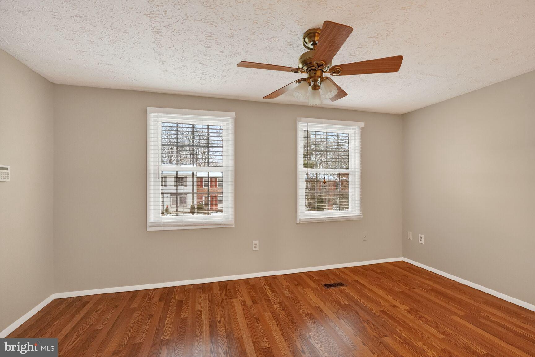 DAMASCUS VALLEY PARK - Residential