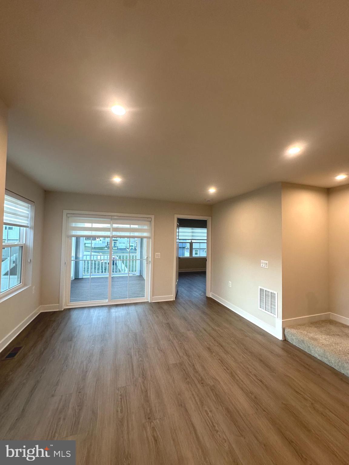 ARCADIA NORTH - Residential Lease