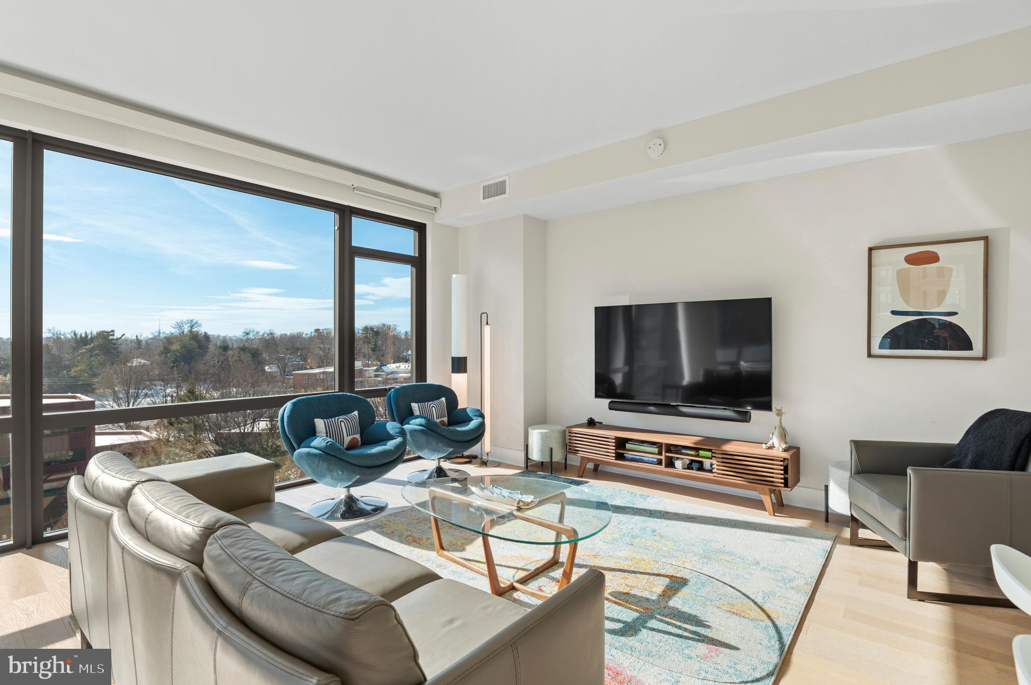 CHEVAL - Residential