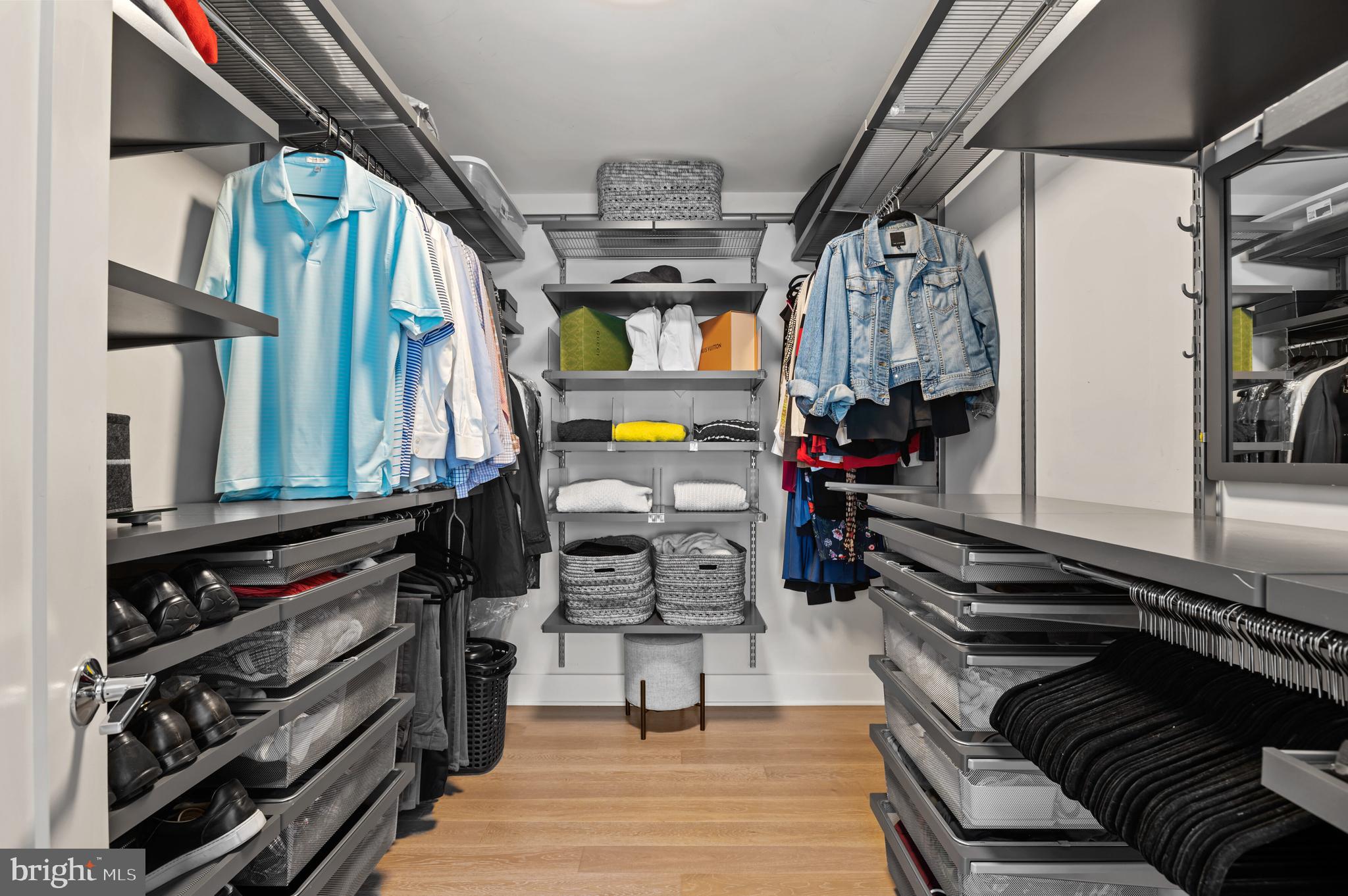 CHEVAL - Residential