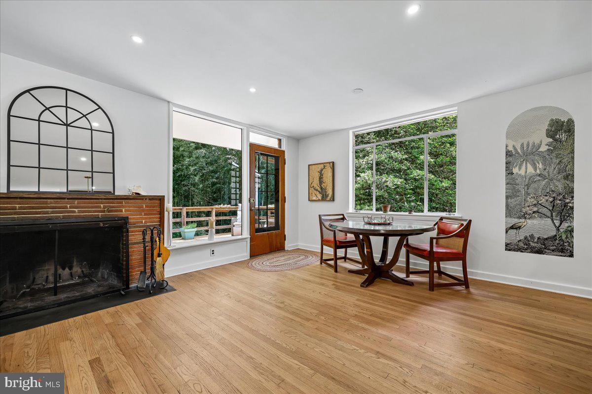 GARRETT PARK - Residential