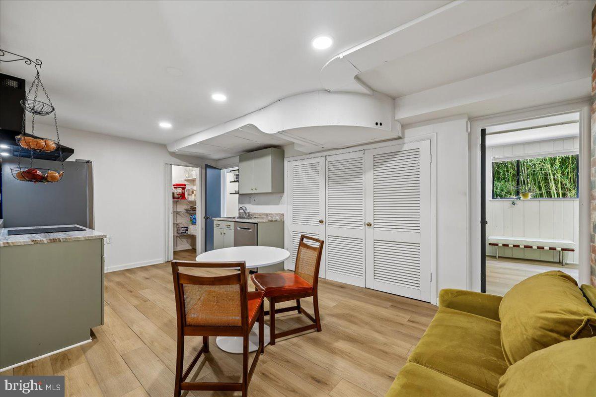 GARRETT PARK - Residential