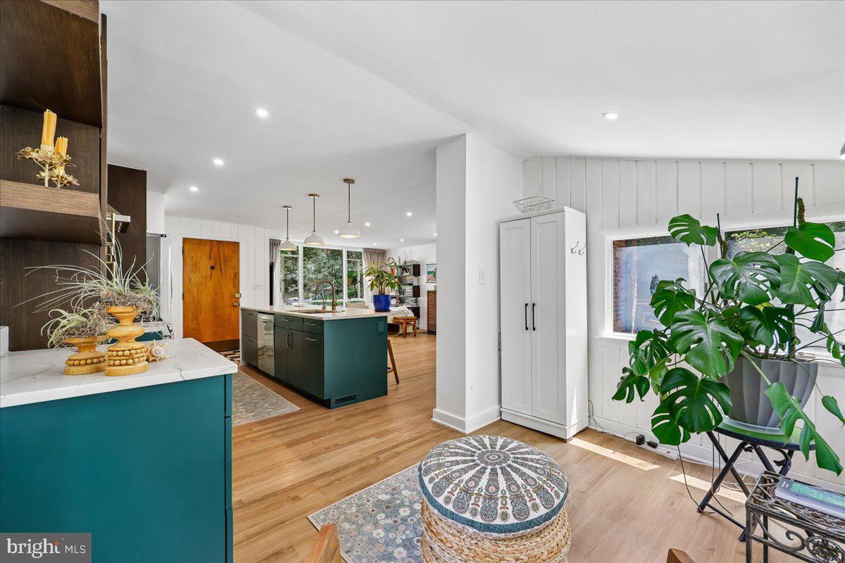 GARRETT PARK - Residential
