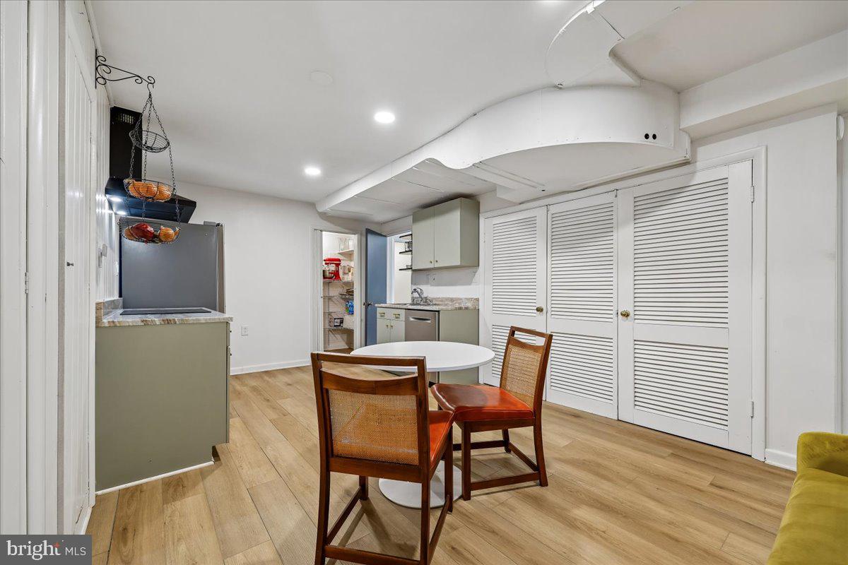 GARRETT PARK - Residential