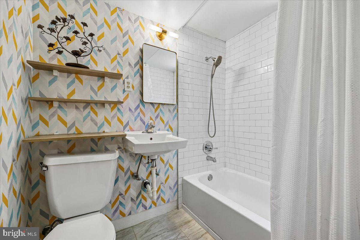 GARRETT PARK - Residential