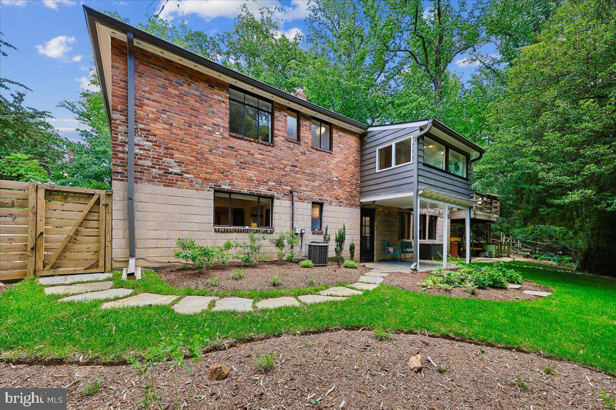 GARRETT PARK - Residential