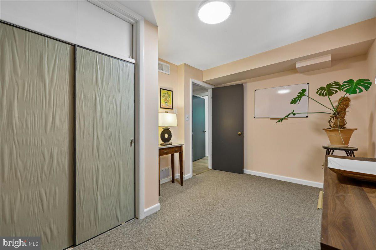 GARRETT PARK - Residential