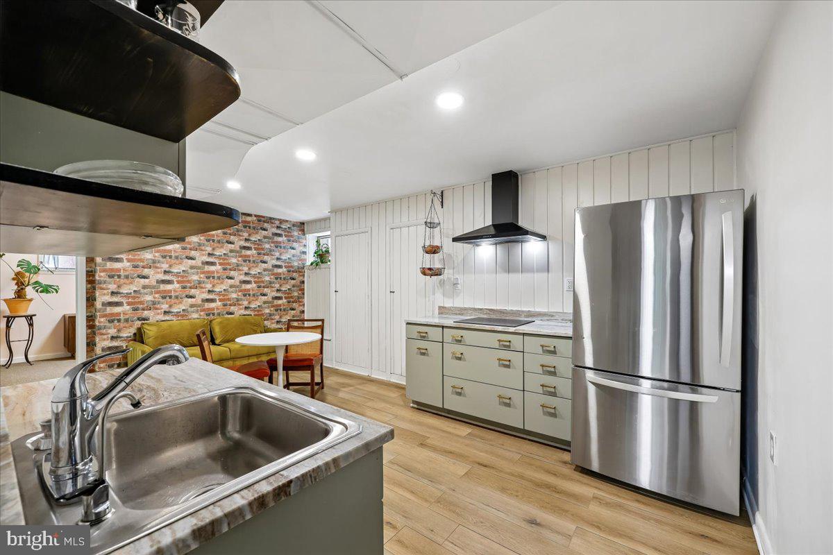 GARRETT PARK - Residential