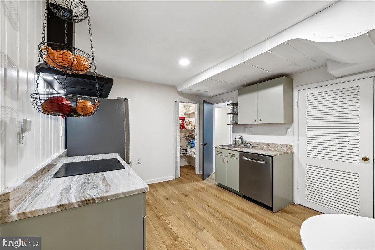 GARRETT PARK - Residential