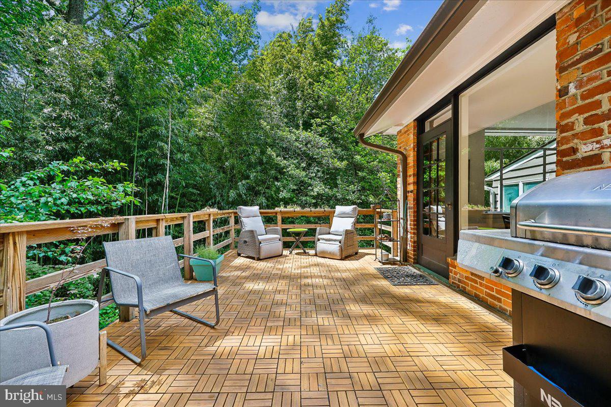 GARRETT PARK - Residential
