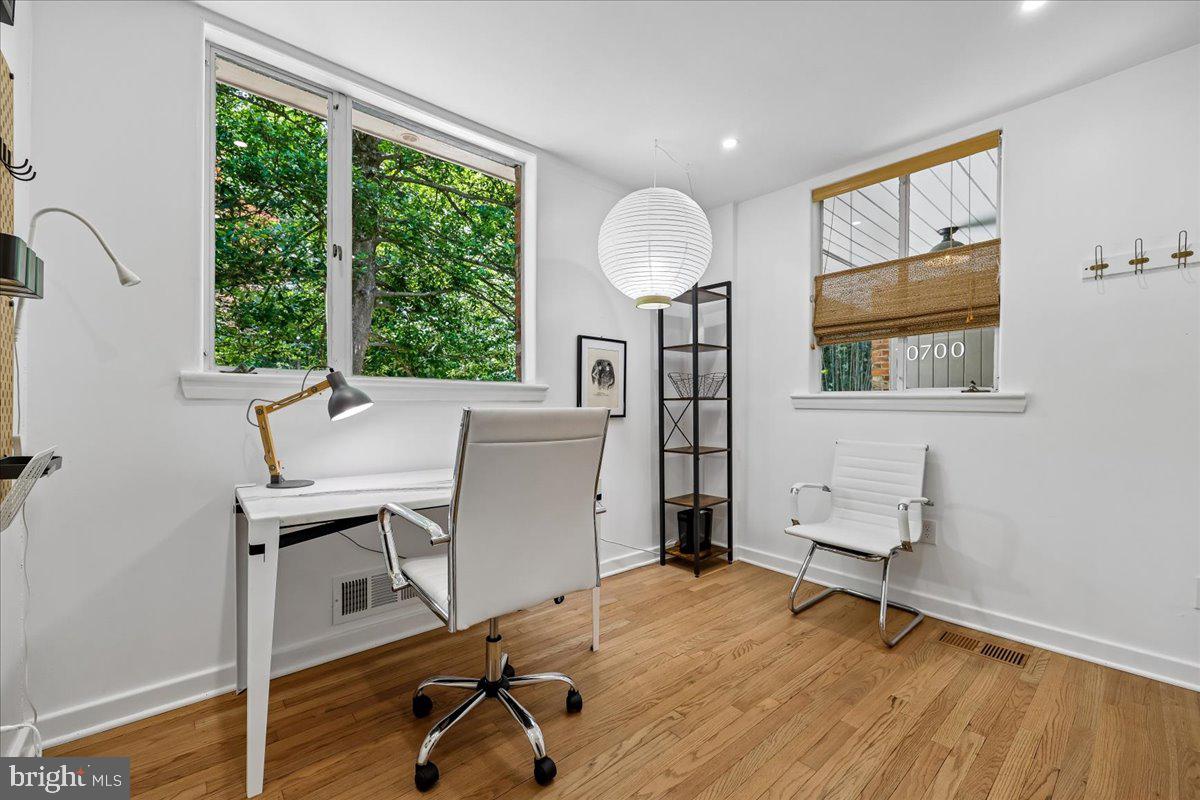GARRETT PARK - Residential