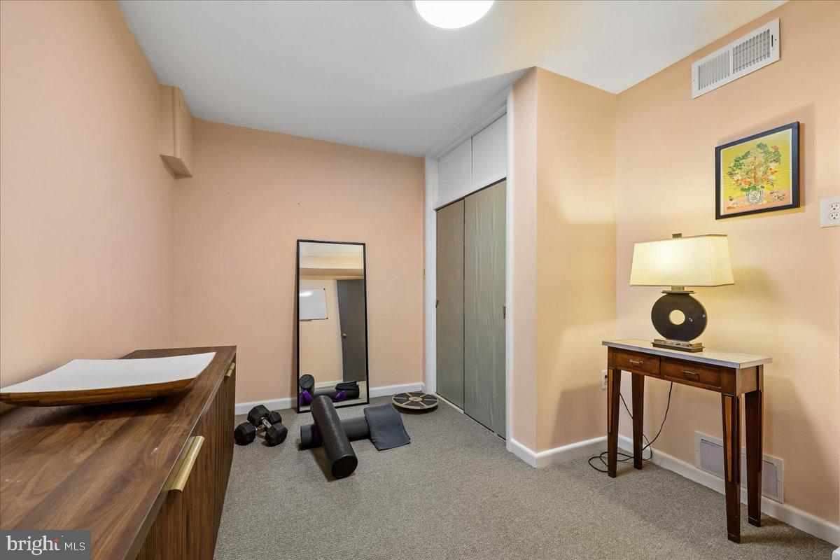 GARRETT PARK - Residential