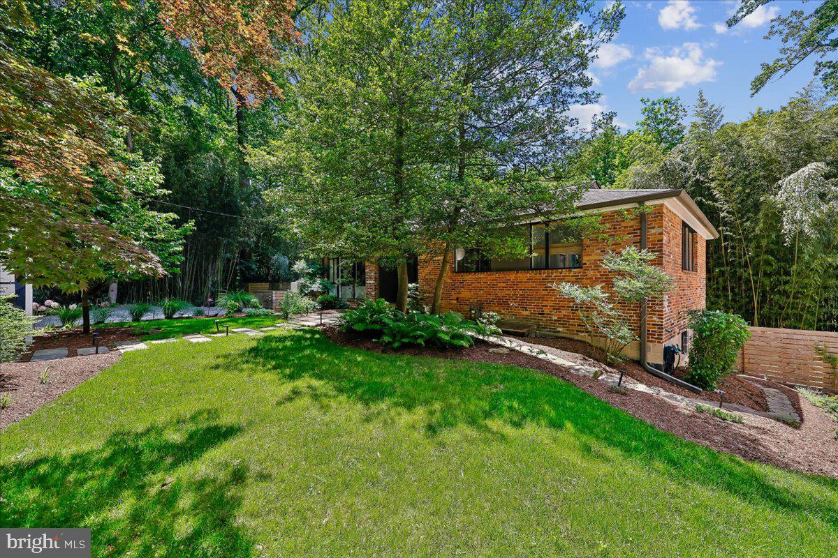 GARRETT PARK - Residential