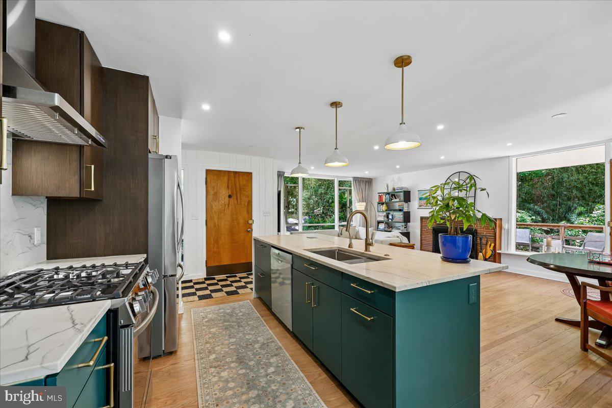 GARRETT PARK - Residential