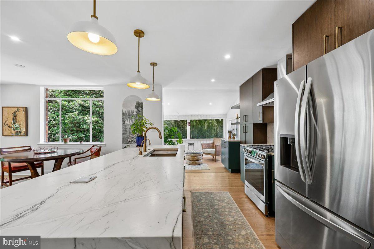 GARRETT PARK - Residential