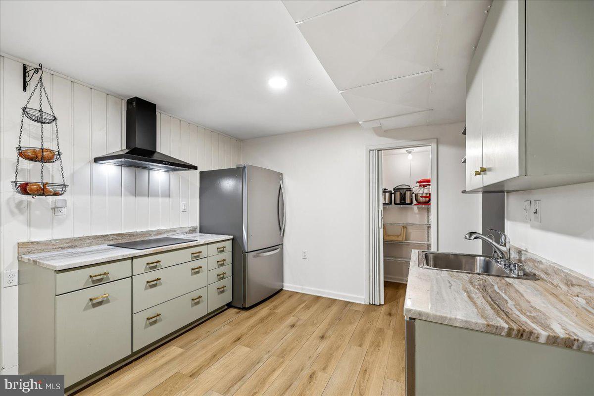 GARRETT PARK - Residential