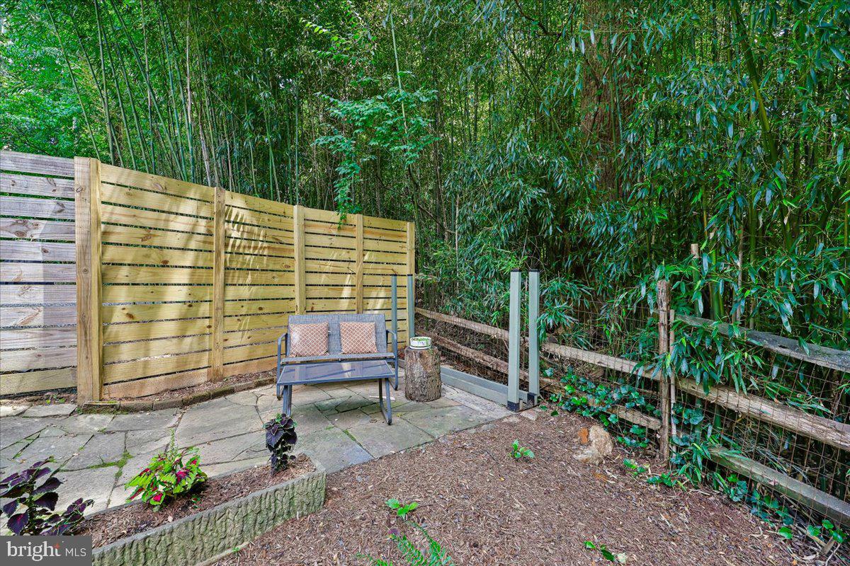 GARRETT PARK - Residential